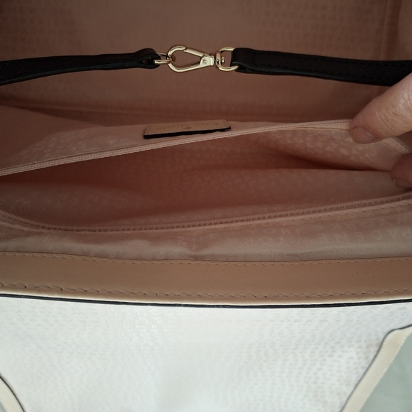 Kate Spade Magnolia Park large satchel. Preowned in excellent condtion. - Picture 7 of 12